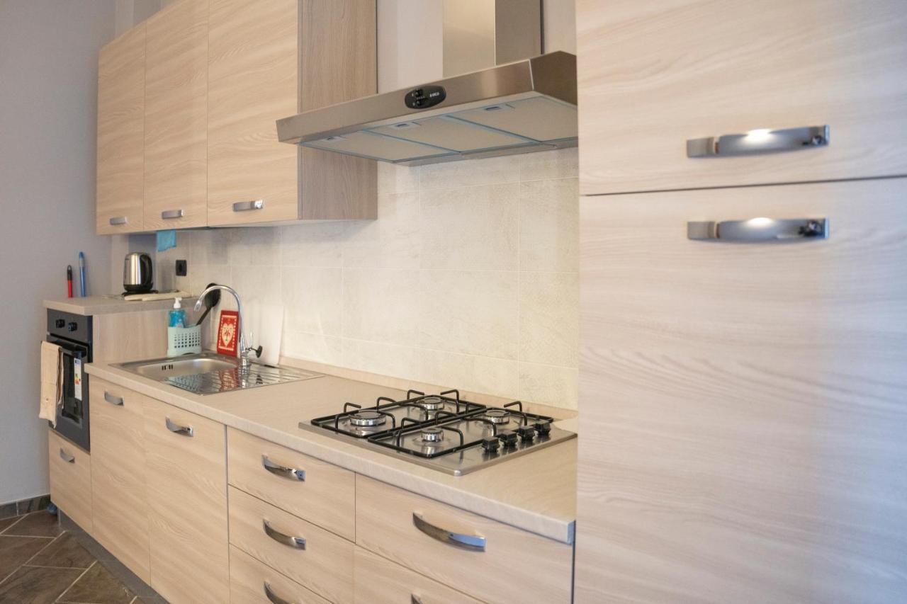 019 - Casa Blu Centro Di Santa Margherita 500M Dal Mare ซานตา มาร์เกอริตา ลีกูเร ภายนอก รูปภาพ